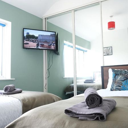 Bee Stays - Northway House Уоррингтон Экстерьер фото