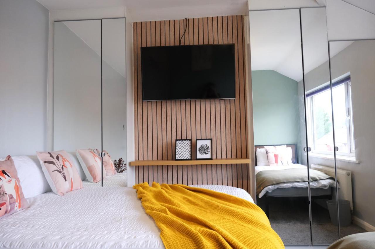 Bee Stays - Northway House Уоррингтон Экстерьер фото